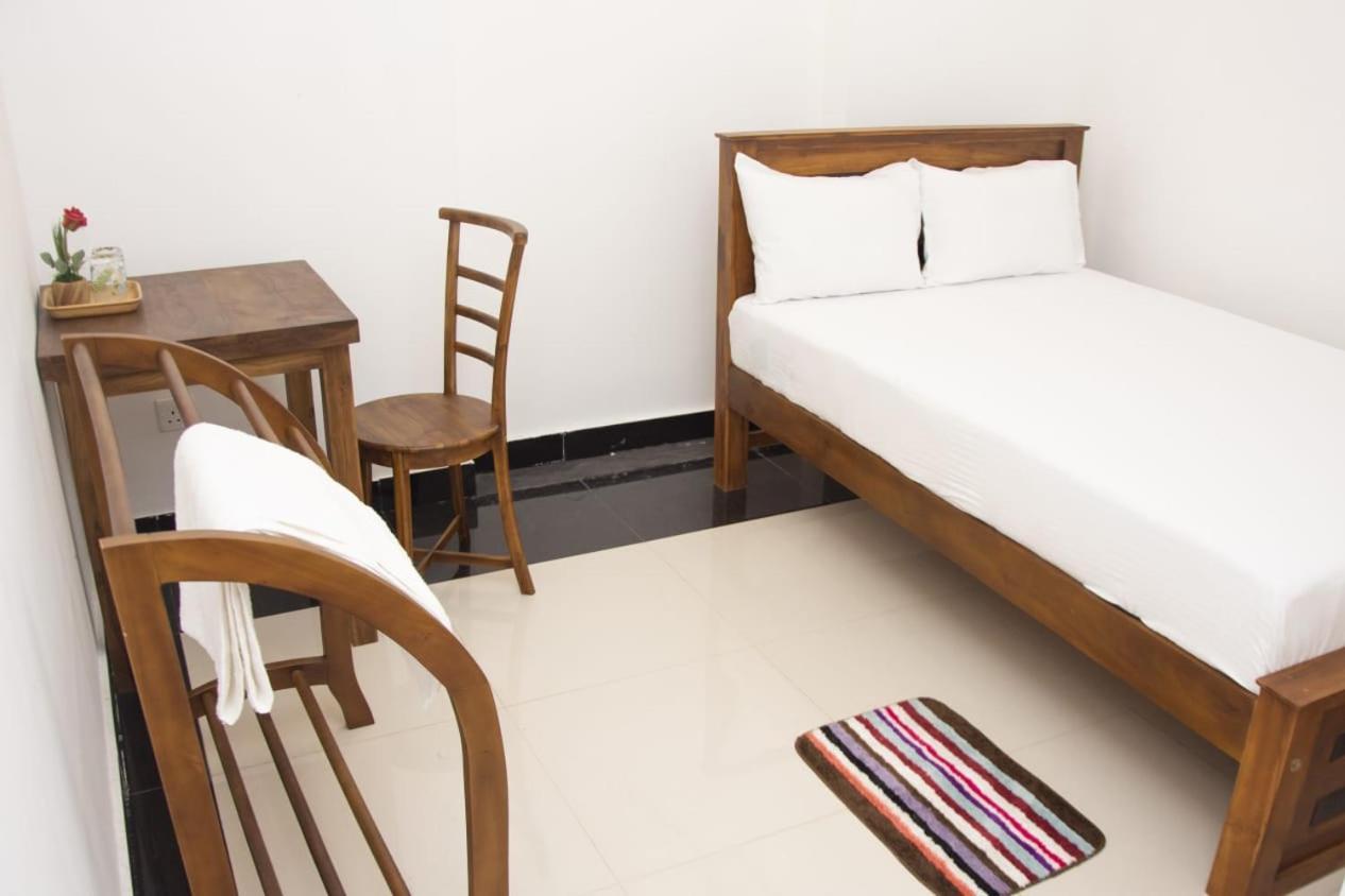 Sanmi Airport Resort Katunayaka Екстериор снимка