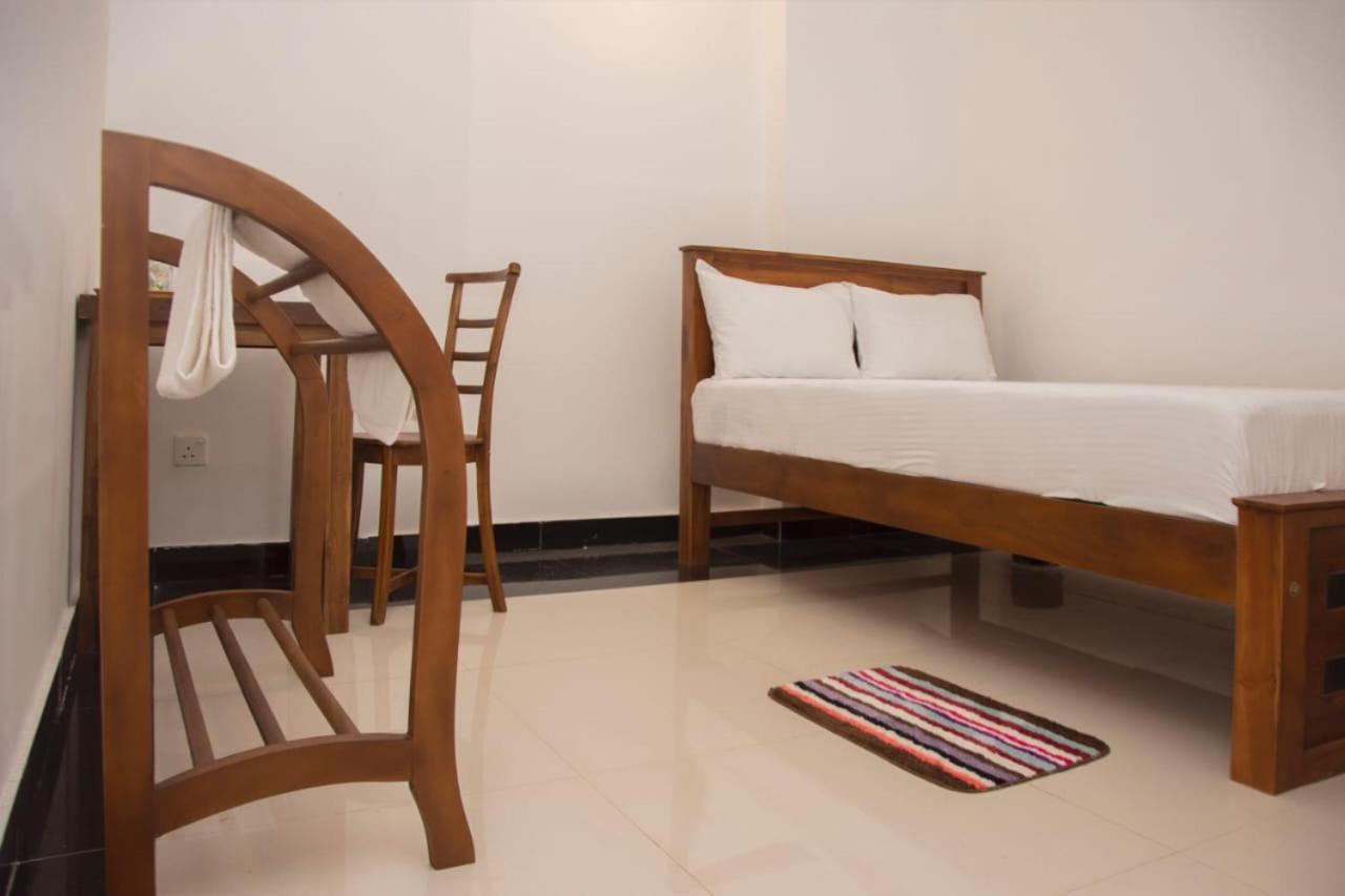 Sanmi Airport Resort Katunayaka Екстериор снимка
