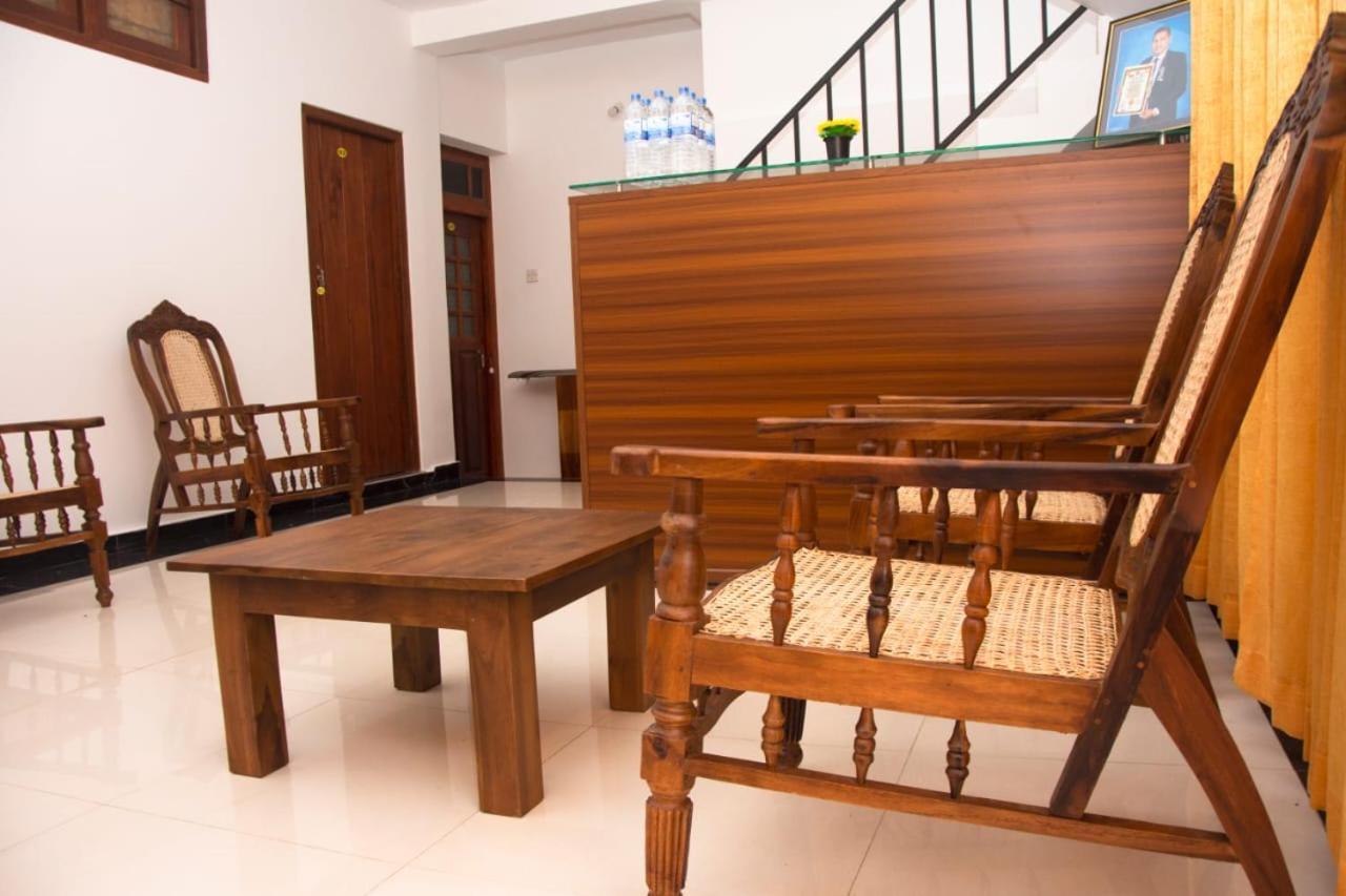 Sanmi Airport Resort Katunayaka Екстериор снимка
